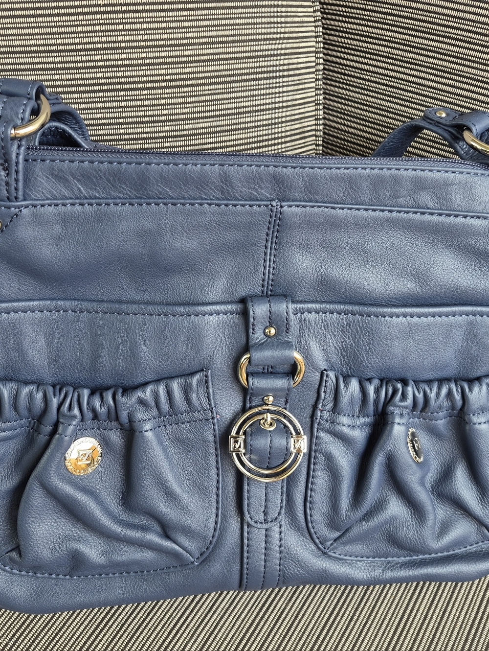 Vintage Stone Mountain Navy Leather Shoulder Bag with Silver-tone Accents NWT - Picture 10 of 11